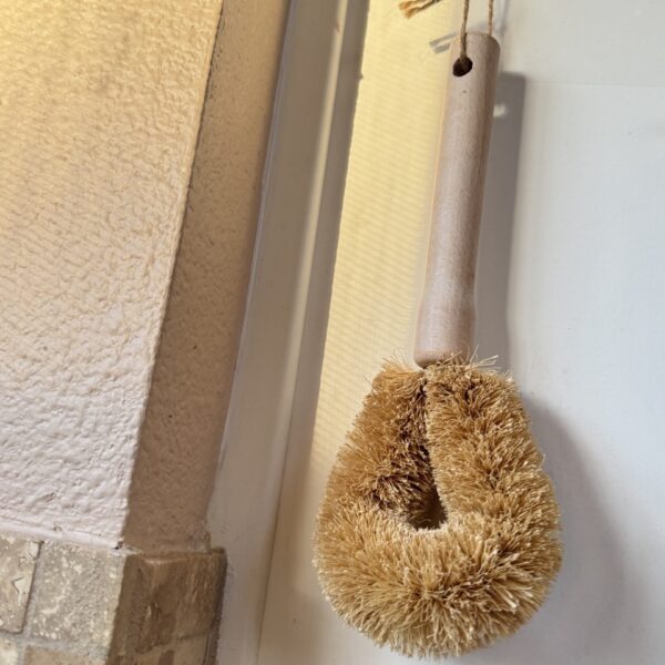 Natural Coconut Fiber Scrub Brush for Dish and Pot