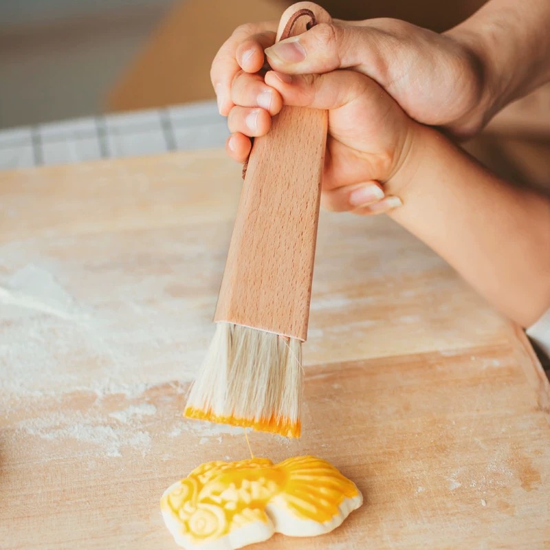 Pastry Brushes with Natural Bristles and Wooden Handle